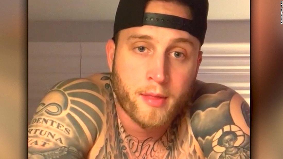 Αρνητής της Covid-19 o γιος του Τομ Χανκς παρόλο που οι γονείς του νόσησαν σοβαρά