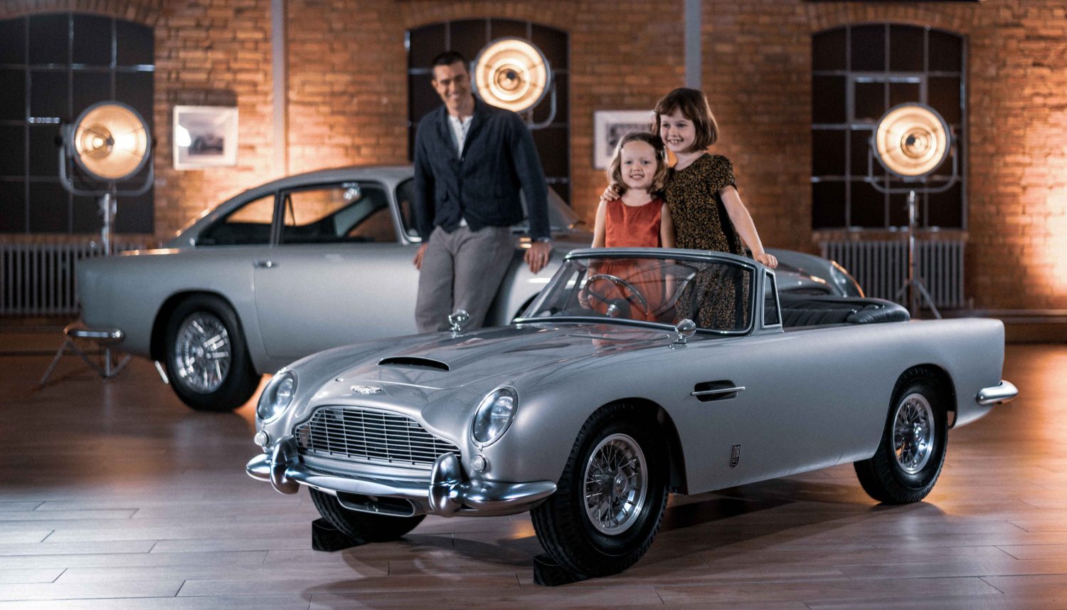 James Bond ...Junior: Αυτή η Aston Martin για παιδιά κοστίζει περισσότερο από το αυτοκίνητό σου