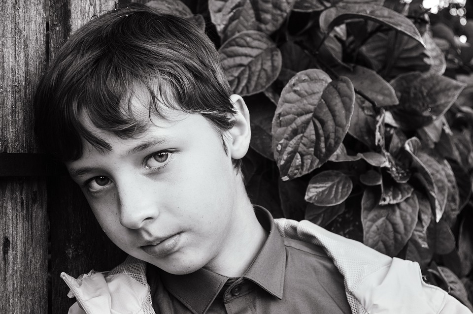 Πώς να στηρίξεις το έφηβο παιδί σου που πενθεί την απώλεια ενός αγαπημένου του προσώπου