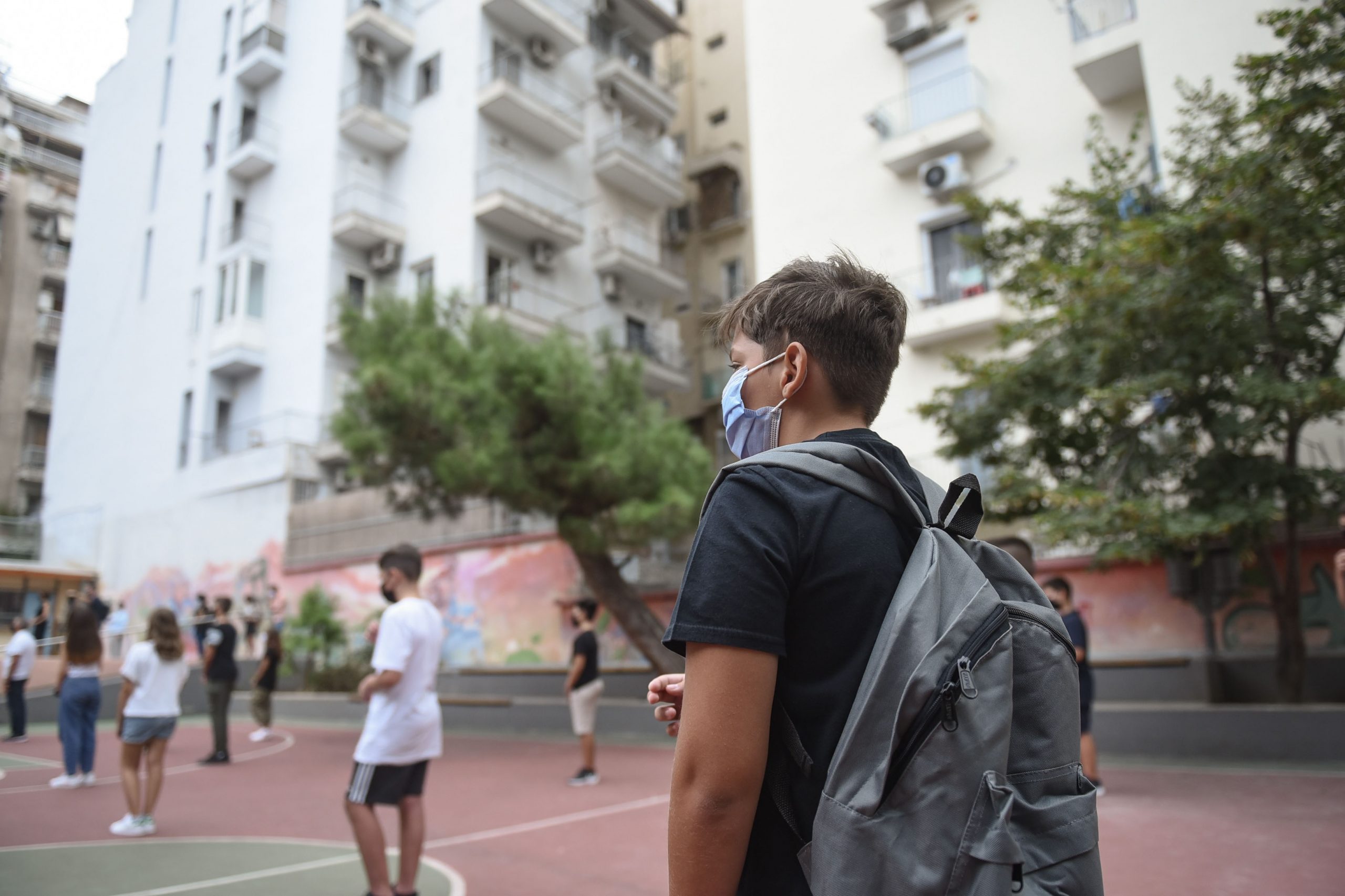 Μακρή: «Ρίσκο είναι να στείλεις το παιδί σου στο σχολείο ανεμβολίαστο»