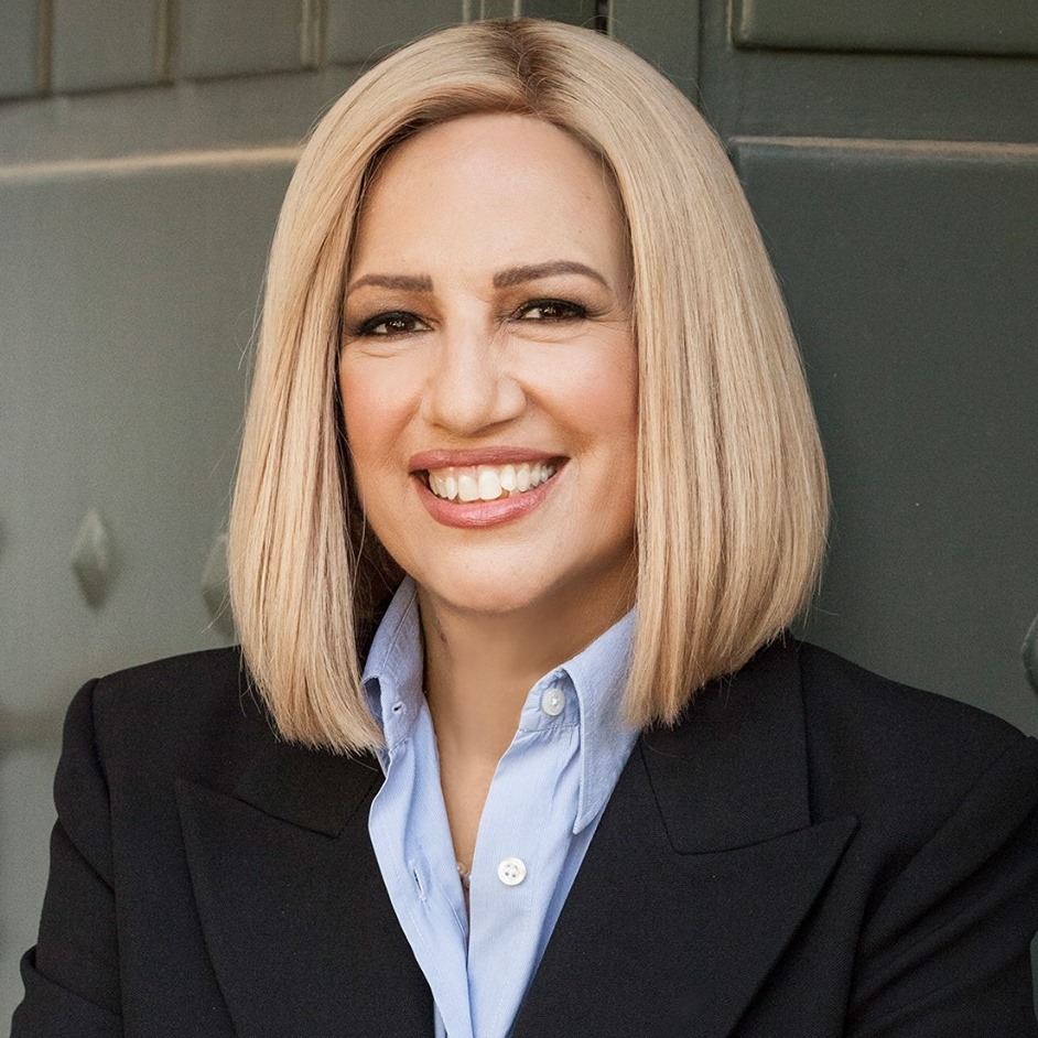 Αντί στεφάνων, δωρεά σε Κιβωτό του Κόσμου και Χαμόγελο του Παιδιού επιθυμεί η οικογένεια της Φώφης Γεννηματά