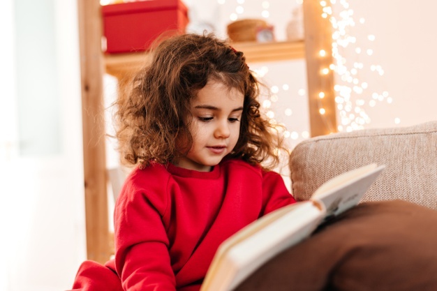 «Το δέντρο που μιλούσε»: Ένα τρυφερό παραμύθι που θα αγγίξει τις καρδιές των παιδιών