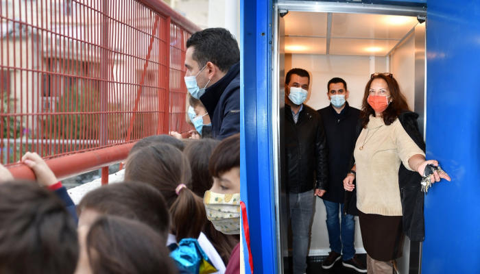 Αυτό το Δημοτικό Σχολείο απέκτησε ανελκυστήρα μετά από 28 (!!) χρόνια