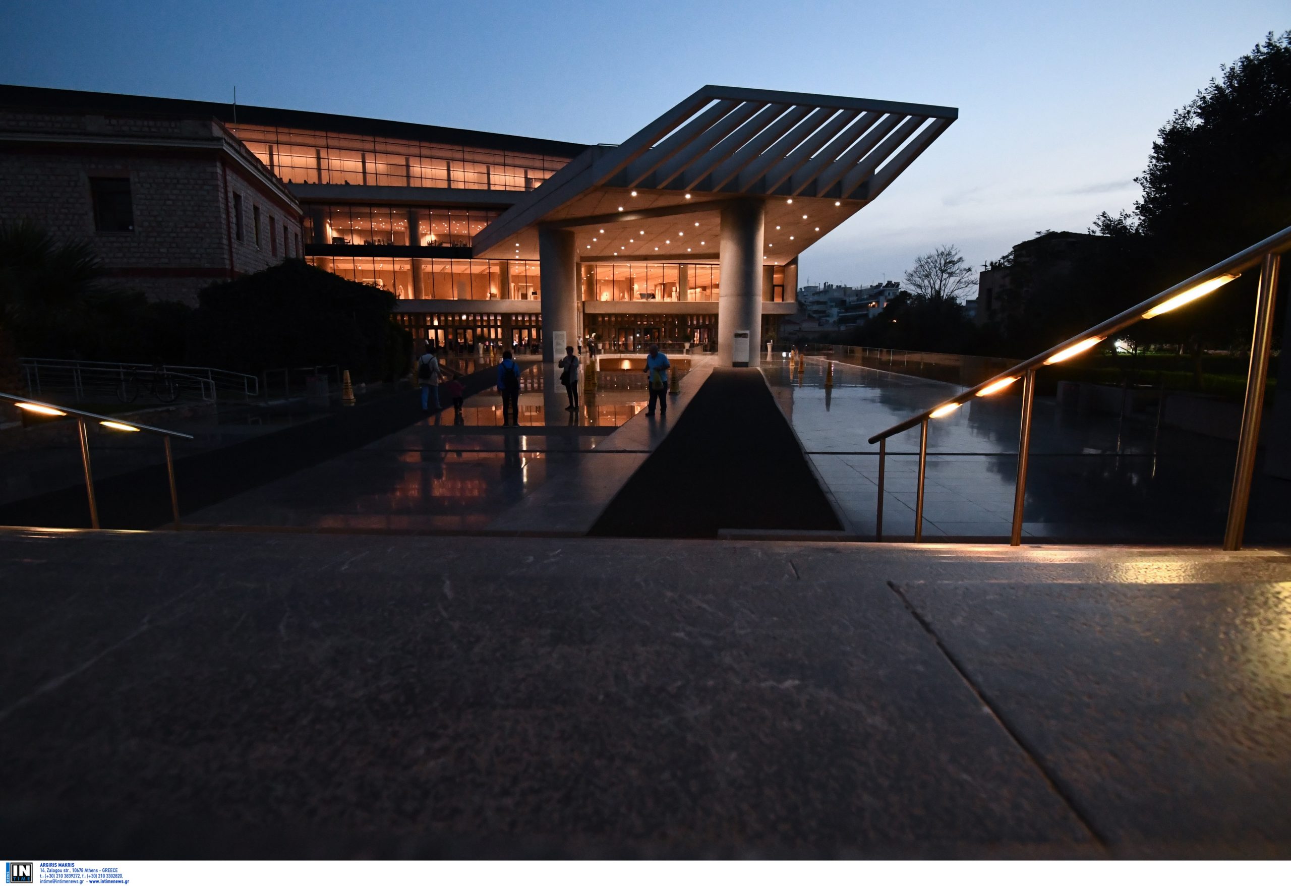 Χριστούγεννα στο Μουσείο της Ακρόπολης: Ιστορίες για παράξενα πλάσματα, βραδινοί περίπατοι και δώρα