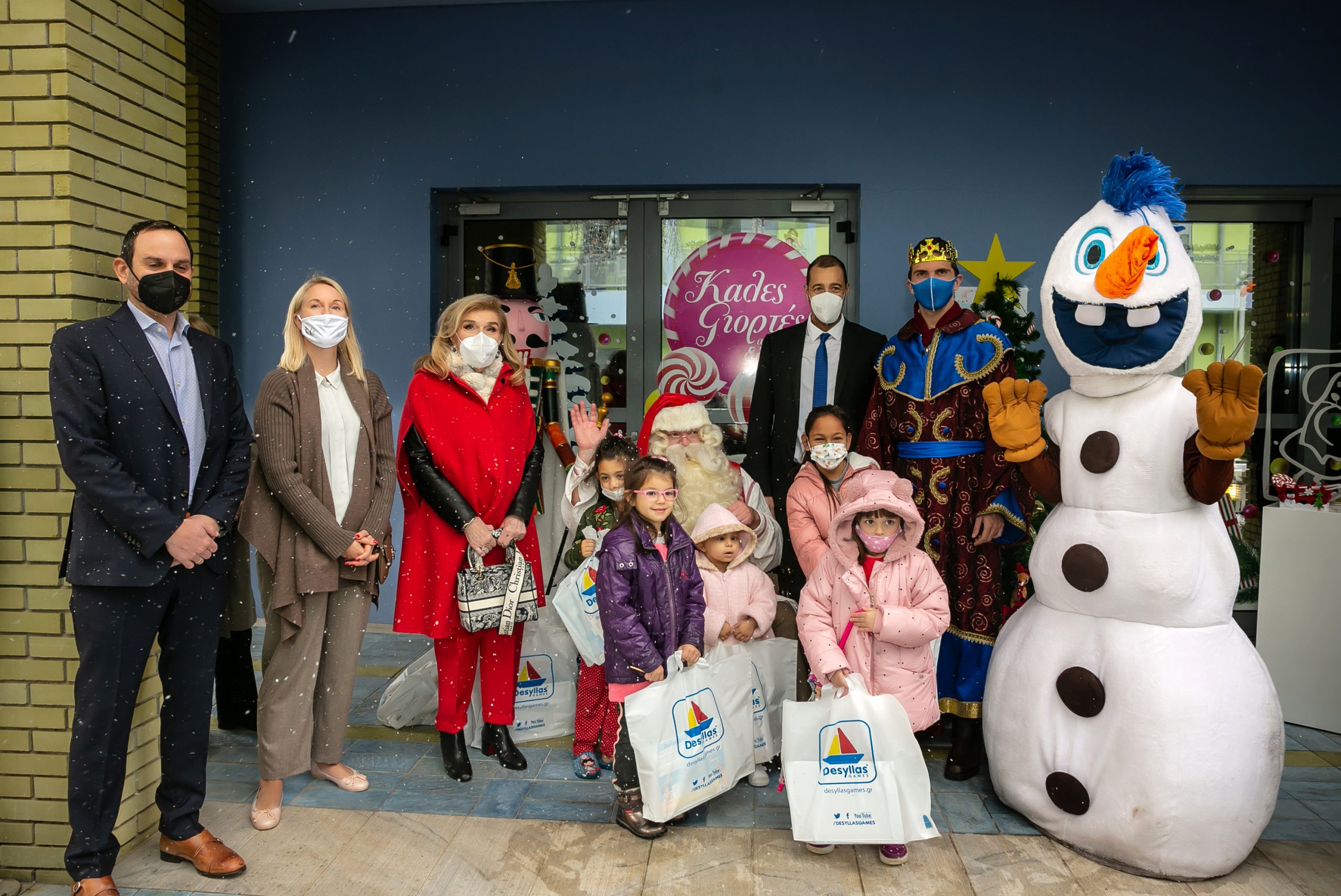 Ο αληθινός Άη Βασίλης από το Ροβανιέμι στην Ογκολογική Μονάδα Παίδων