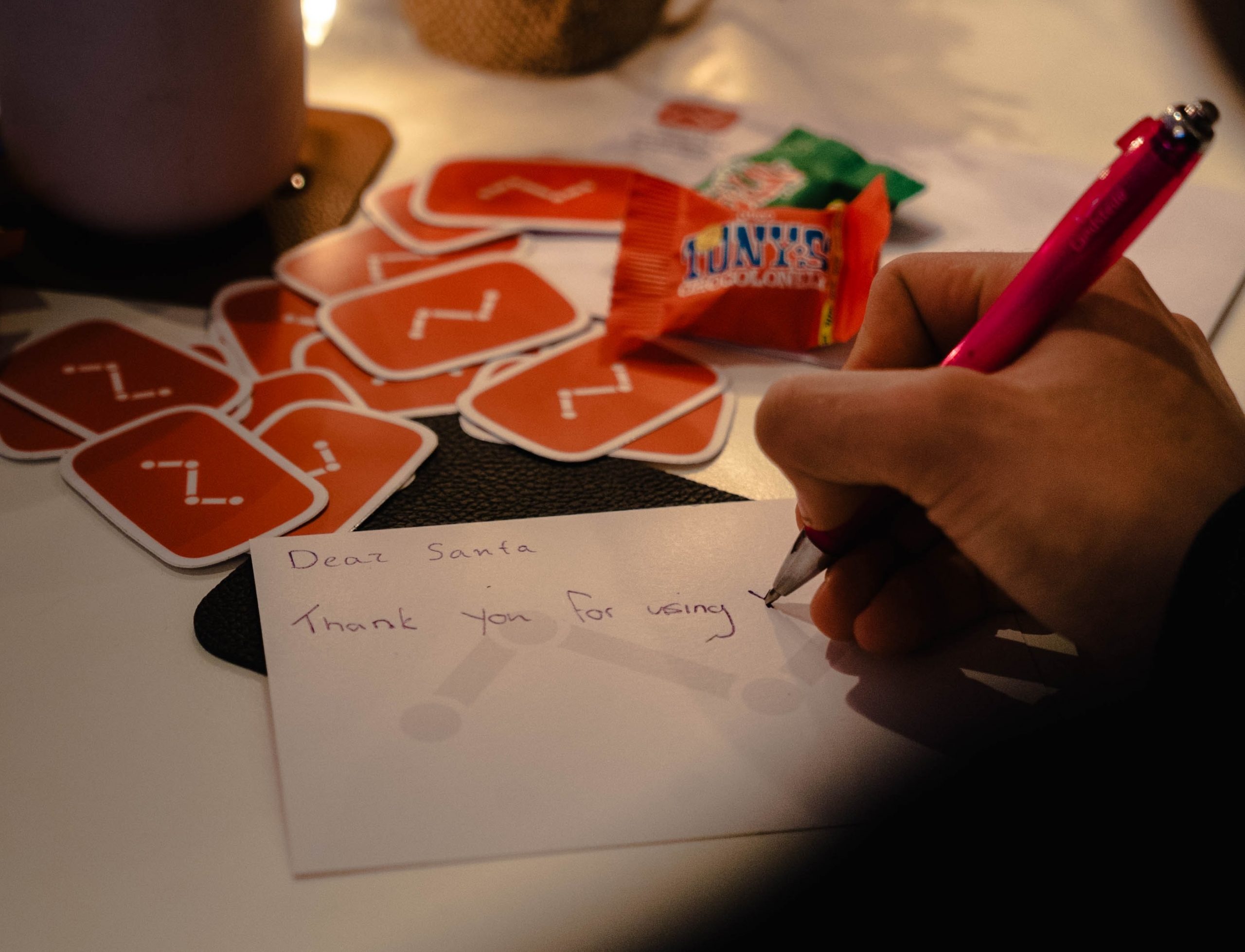 Αυτή είναι η πιο... ανατρεπτική χριστουγεννιάτικη ευχή που διαβάσαμε ποτέ! (εικόνα)