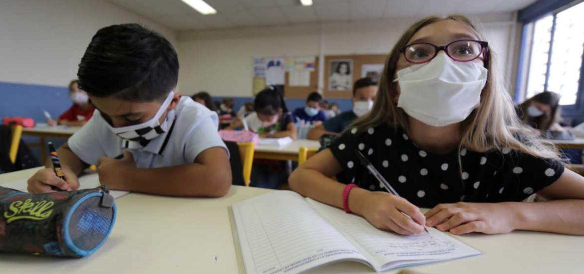 "Αξίζουν χειροκρότημα οι μαθητές που κάνουν τα αδύνατα δυνατά για να τηρούνται τα μέτρα στο σχολείο"