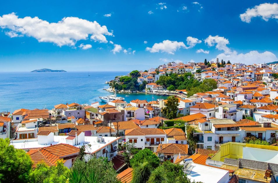 Τραγωδία στη Σκιάθο: Αυτοκτόνησε 55χρονος επιχειρηματίας - Ήταν πατέρας 3 μικρών παιδιών
