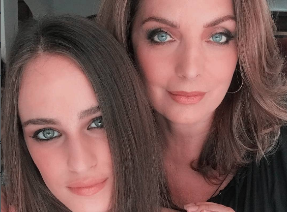 Μαρία Βοσκοπούλου: Μωρό στην αγκαλιά της μαμάς της, Άντζελας Γκερέκου - Το τρυφερό throwback