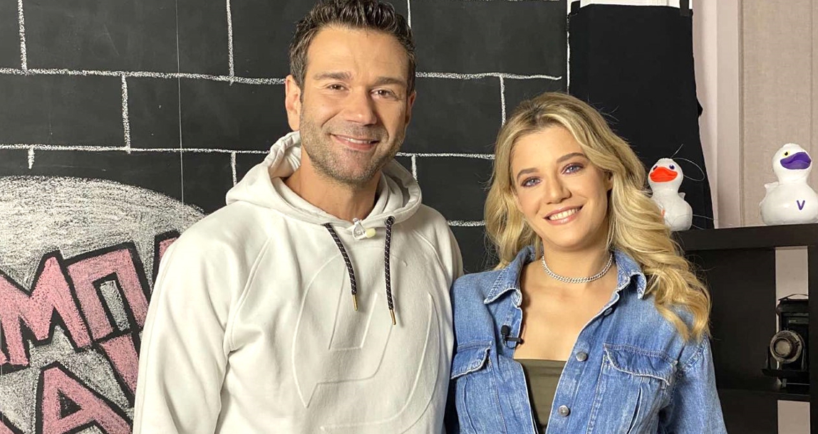 Η Αλεξάνδρα Ταβουλάρη, η Φιλιώ Τσινόγλου και ο Τάσος Ιορδανίδης στην εκπομπή «Μαμά-δες» με την Τζένη Θεωνά