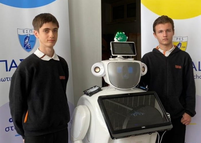 Κύπρος: Aυτή η σχολική τάξη έχει το δικό της ρομπότ ChatGPT για να ενισχύει την εμπειρία του μαθήματος