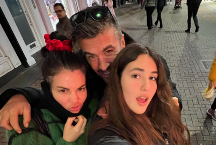 H 15χρονη Ισμήνη Αϊβάζη έχει κατακτήσει ήδη το όνειρο κάθε Influencer με 10.000 followers στο TikTok