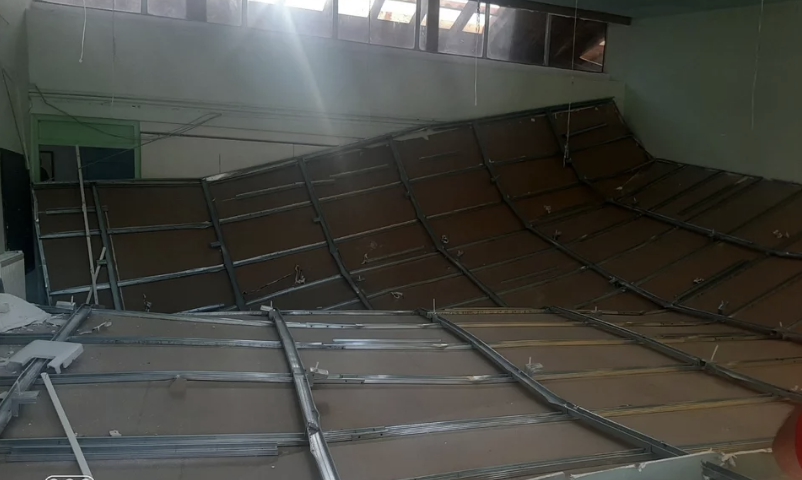 Πτώση ψευδοροφής σε αίθουσα Δημοτικού Σχολείου της Αττικής