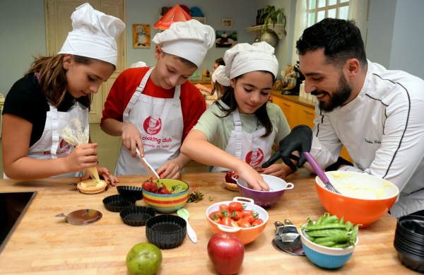 Στο SUMMER COOKING CAMP τα παιδιά δημιουργούν μέχρι τον... Σεπτέμβρη