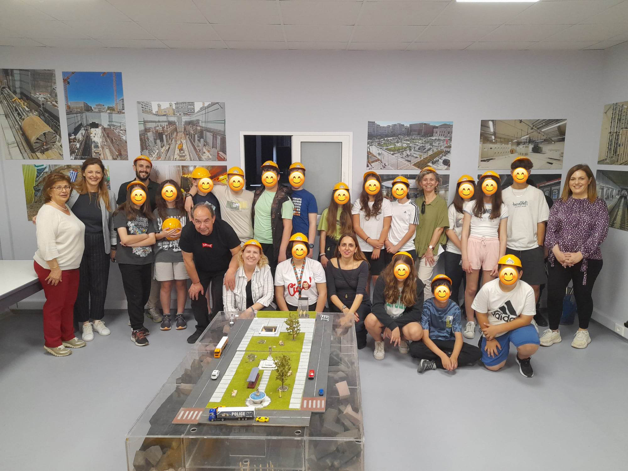 Μικροί μαθητές γίνονται μηχανικοί στο βιωματικό εκπαιδευτικό πρόγραμμα «Το μετρό στο Γαλάτσι» 