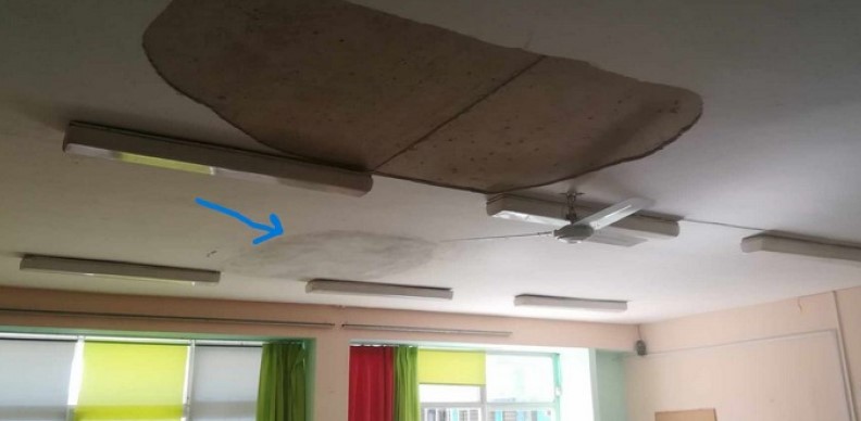 Έπεσαν σοβάδες