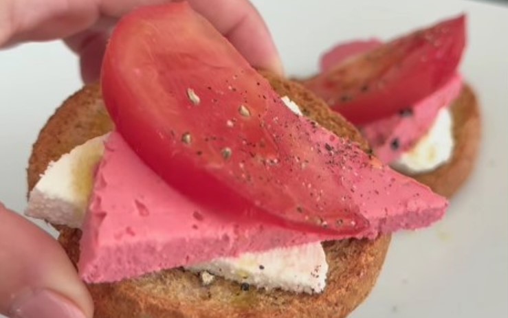 Σπιτικό παριζάκι κοτόπουλο: Πώς θα φτιάξετε το πιο νόστιμο αλλαντικό μόνες σας